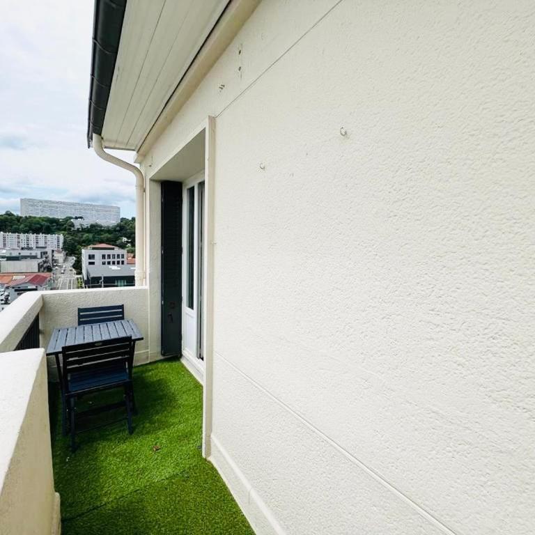Diebold 2 - 1 Bedroom - Gare de Vaise - One-Bedroom Apartment - 6