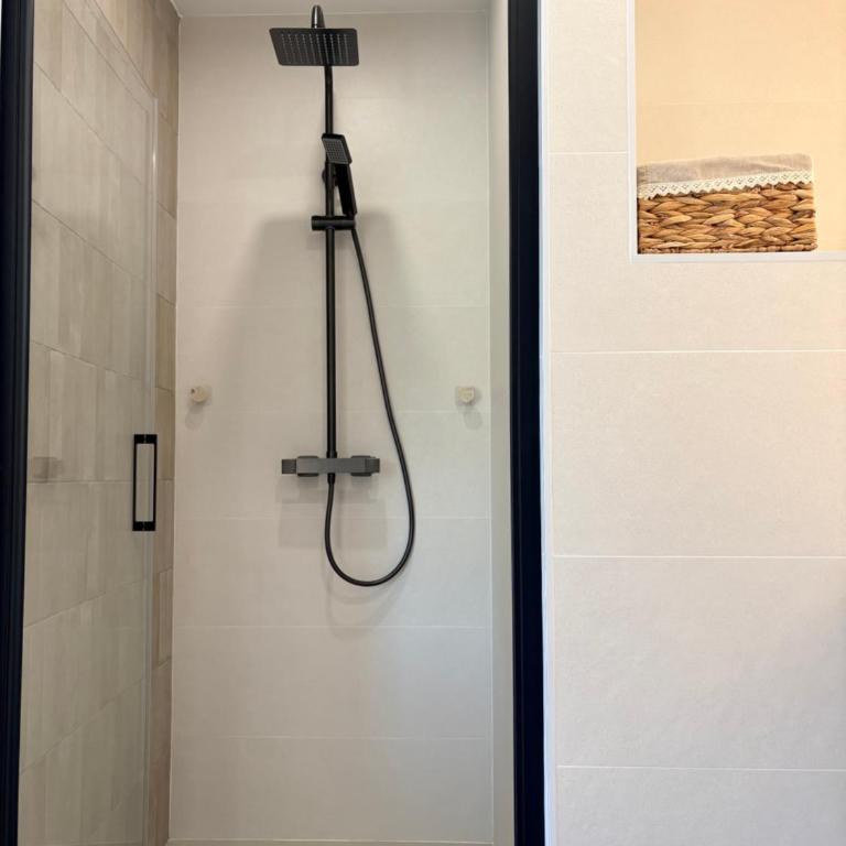 Appartement Duplex Rosas avec terrasse magnifique jacuzzi vue mer - Three-Bedroom Apartment - 40