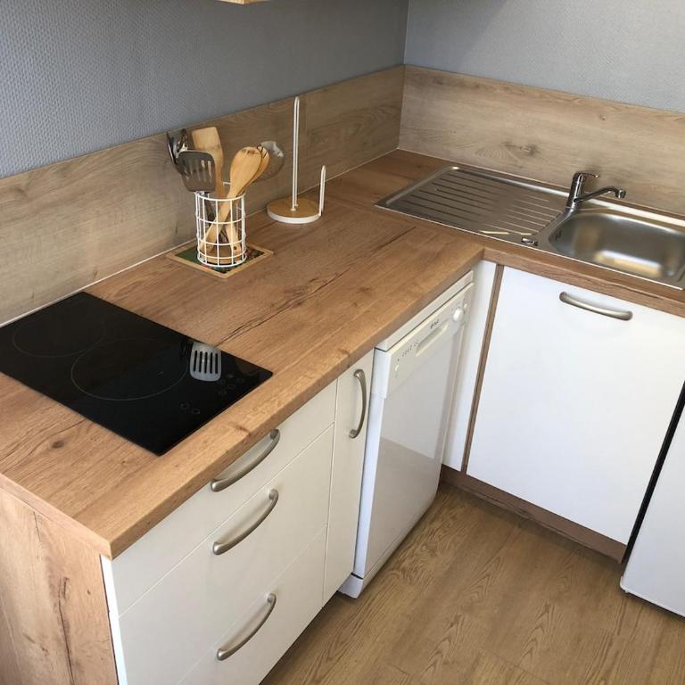 Studio 25m2 avec parking et balcon centre ville - Apartment mit 1 Schlafzimmer - 7