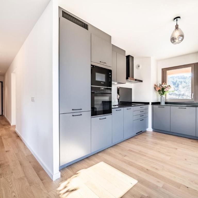 Apartment Gabelac Châtel - by EMERALD STAY - Three-Bedroom Apartment - 18