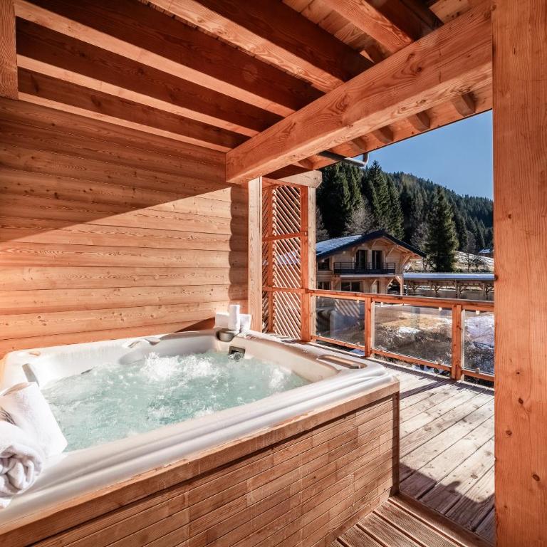 Apartment Gabelac Châtel - by EMERALD STAY - Three-Bedroom Apartment - 5