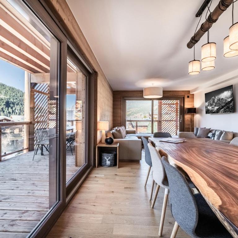 Apartment Gabelac Châtel - by EMERALD STAY - Three-Bedroom Apartment - 14