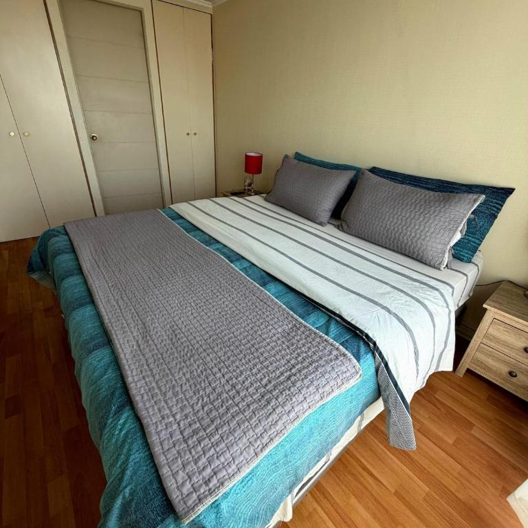 Vista a Cerro San Cristobal - Cama King y AC - Céntrico - One-Bedroom Apartment with City View - 15