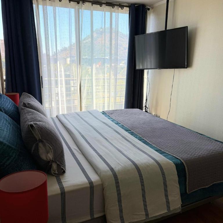 Vista a Cerro San Cristobal - Cama King y AC - Céntrico - One-Bedroom Apartment with City View - 14