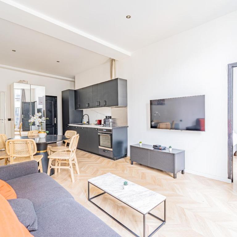 Le Marais Paris - 3 bedrooms, 2 Bathrooms, 2WC - Three-Bedroom Apartment - 13