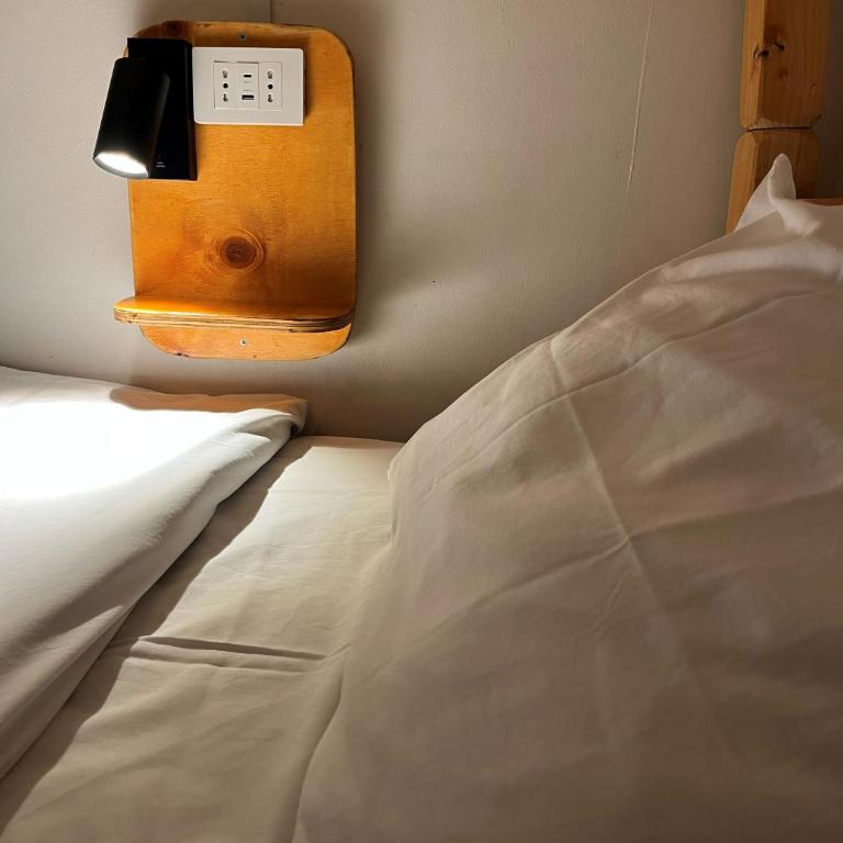 TQCaleta Downtown - Hostel & Cowork - Bed in 6-Bed Female Dormitory Room - 9