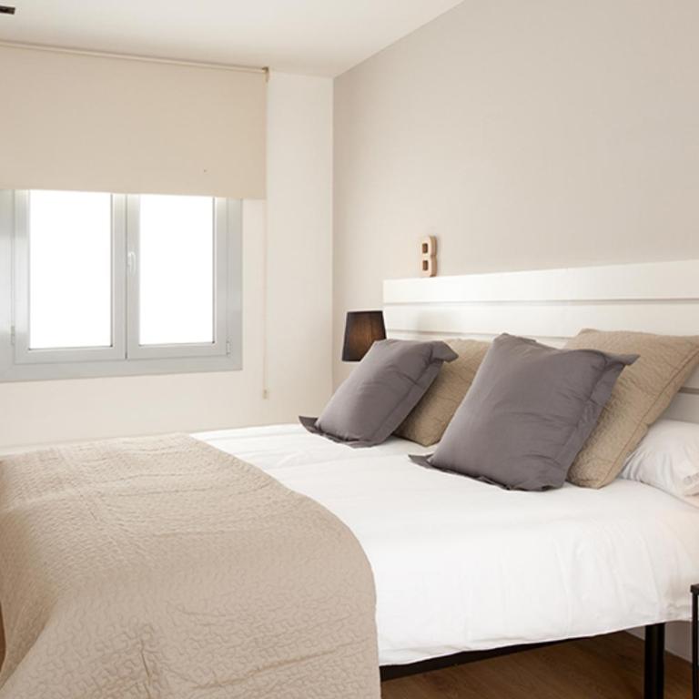 Rent Top Apartments Rambla Catalunya - Apartamento de 1 dormitorio con terraza - 9