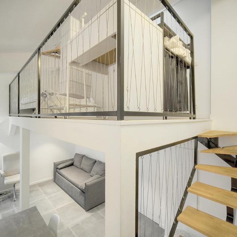 FRGK "24 AOUT 1 Mezzanine Bedroom Apartment Center Antibes AC WIFI HIGH SPEED " - Appartement 1 Chambre Deluxe - 55