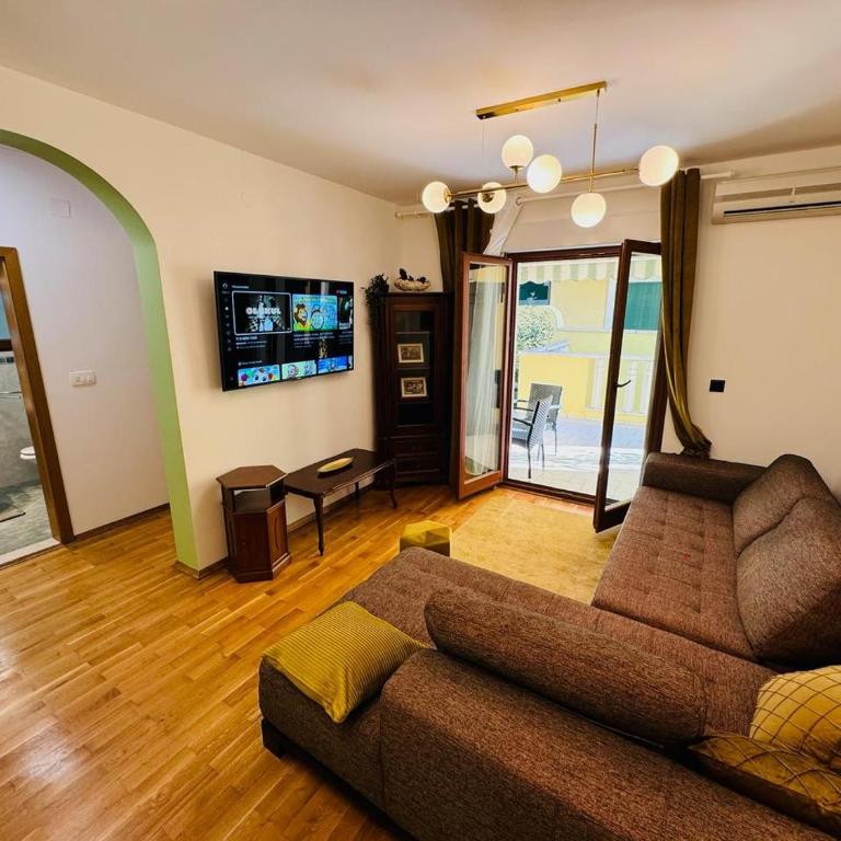 Blue Sea apartment Petrovac - Apartman sa 2 Spavaće Sobe - 1