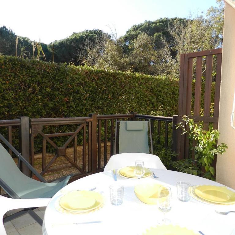 BO090-N387 Appartement Studio coin nuit 4 couchages BORMES LES MIMOSAS - Studio - 9