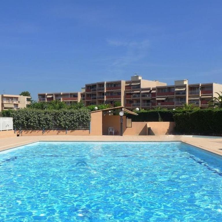 BO090-N387 Appartement Studio coin nuit 4 couchages BORMES LES MIMOSAS - Studio - 10