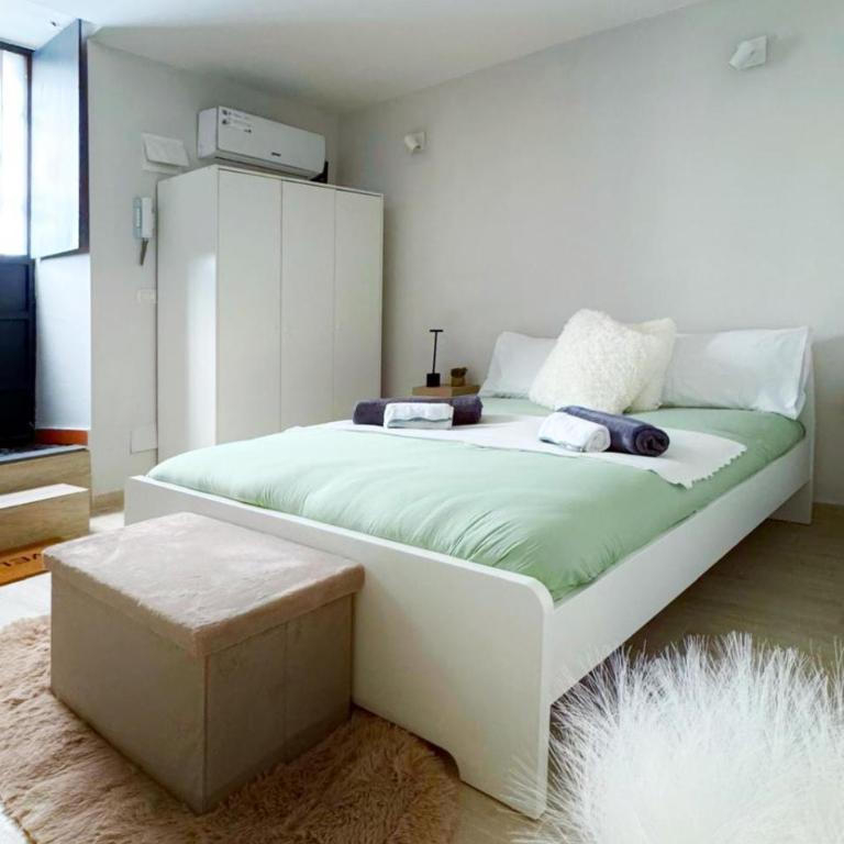 NestCity - One-Bedroom House - 8
