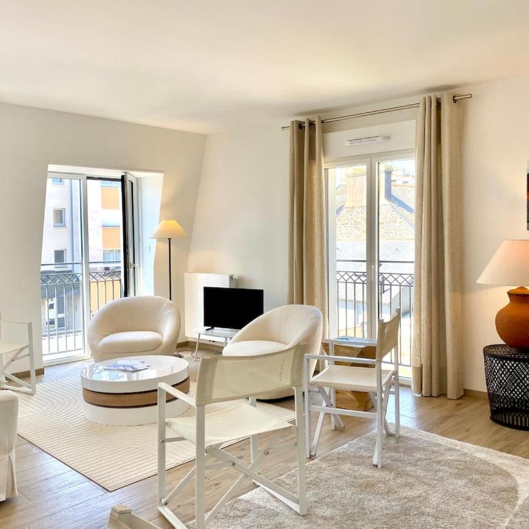 Dinard centre Appt, terrasse, parking, 200M plage - Apartment mit 2 Schlafzimmern mit Balkon und Terrasse - 1