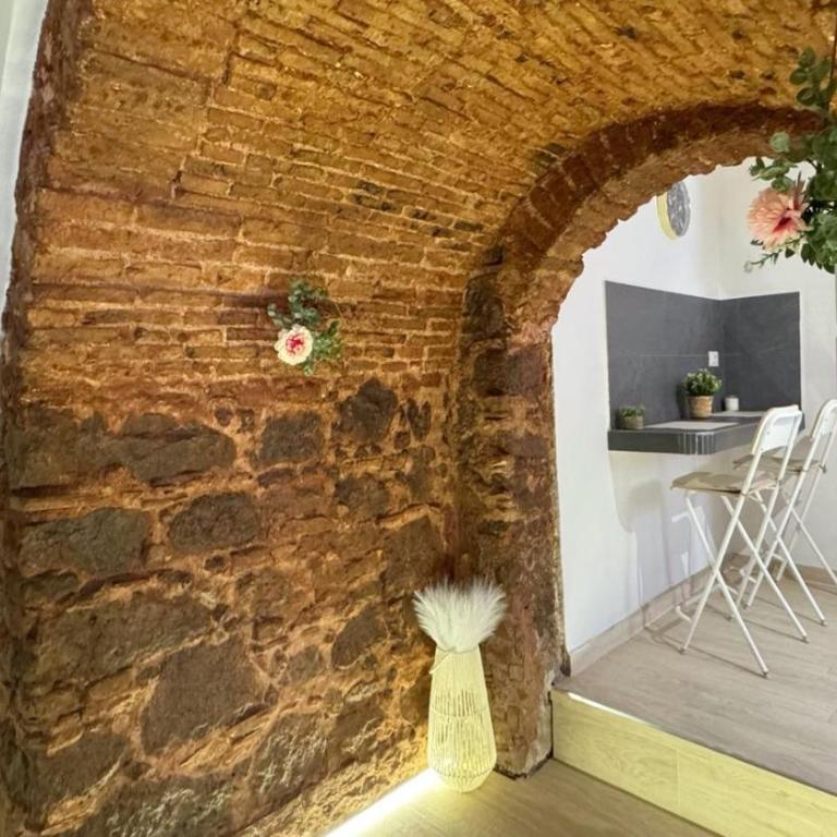 NestCity - One-Bedroom House - 14