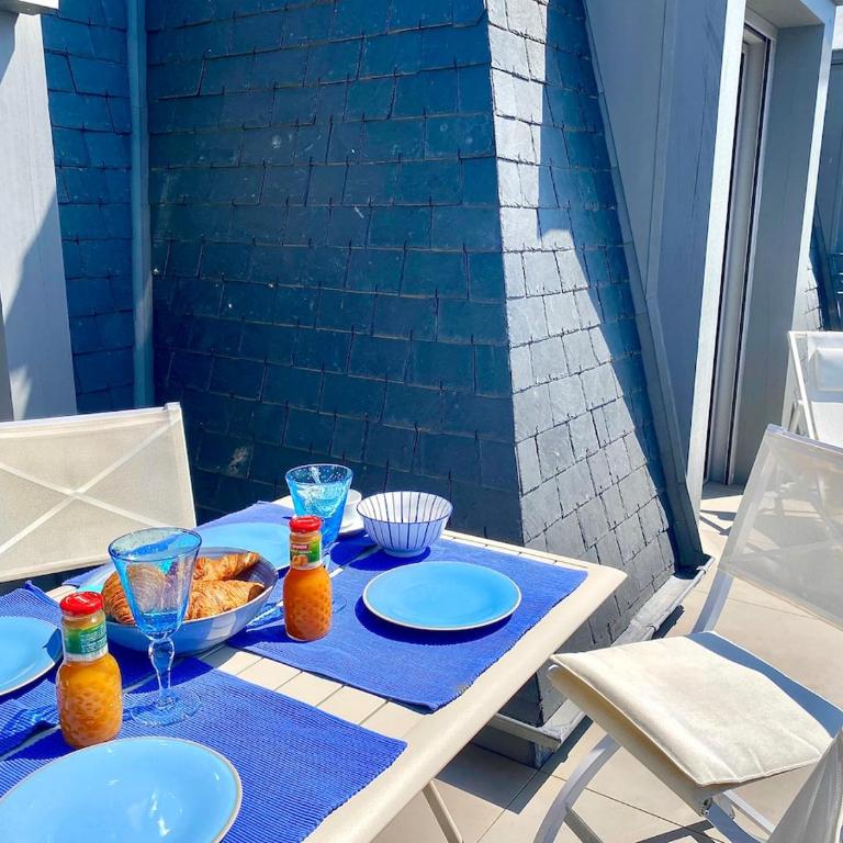 Dinard centre Appt, terrasse, parking, 200M plage - Apartment mit 2 Schlafzimmern mit Balkon und Terrasse - 43
