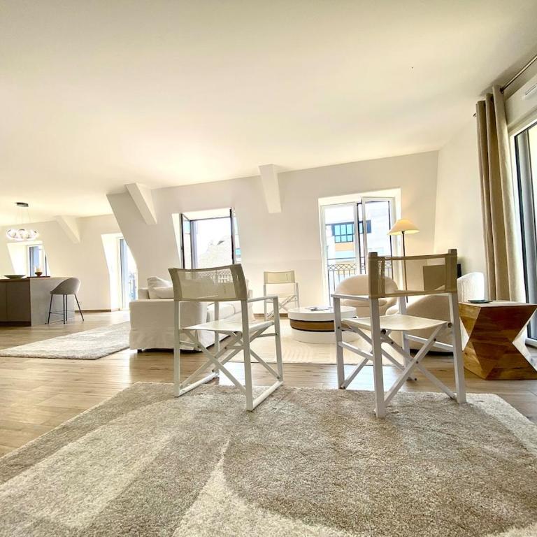 Dinard centre Appt, terrasse, parking, 200M plage - Apartment mit 2 Schlafzimmern mit Balkon und Terrasse - 10