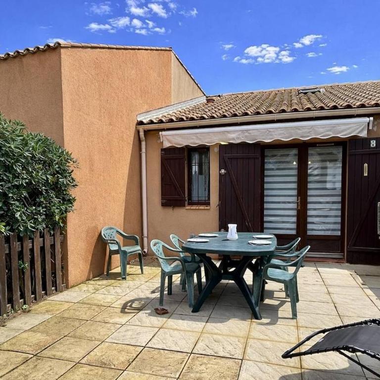 Pavillon avec grande terrasse à l'abri des regard, piscine, clim - GN020-008 - Maison 2 Chambres - 1