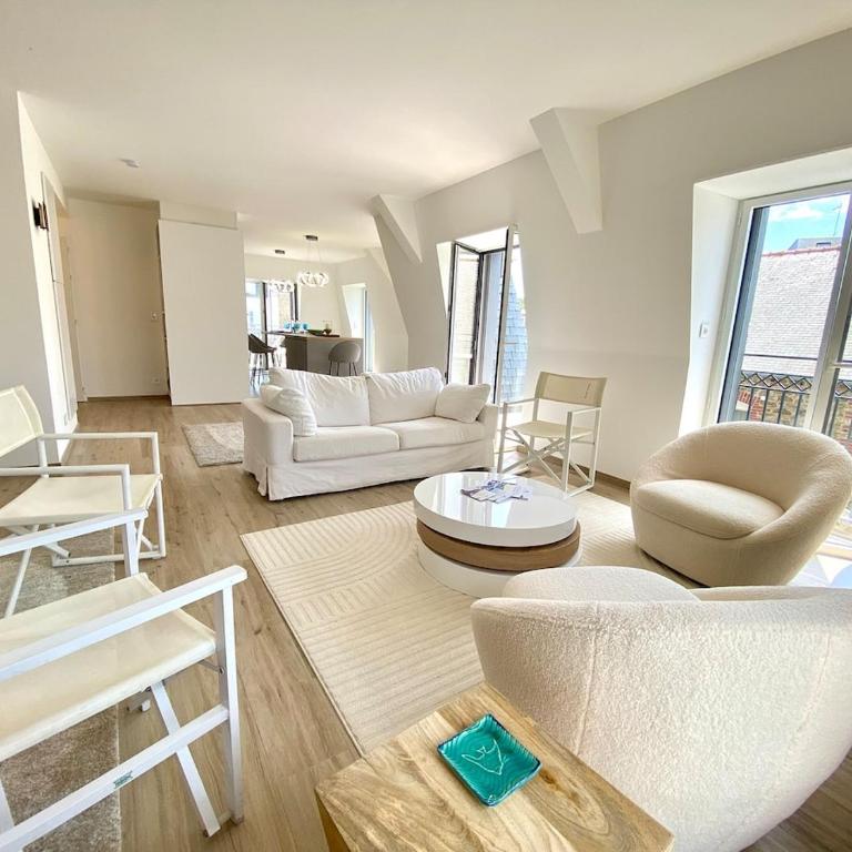 Dinard centre Appt, terrasse, parking, 200M plage - Apartment mit 2 Schlafzimmern mit Balkon und Terrasse - 17