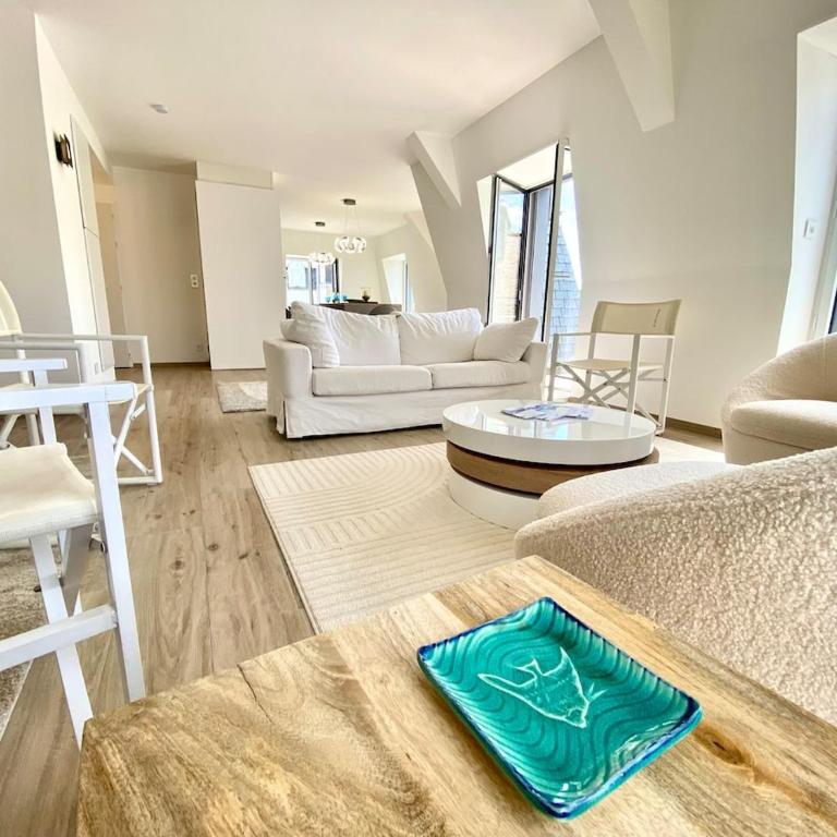 Dinard centre Appt, terrasse, parking, 200M plage - Apartment mit 2 Schlafzimmern mit Balkon und Terrasse - 24