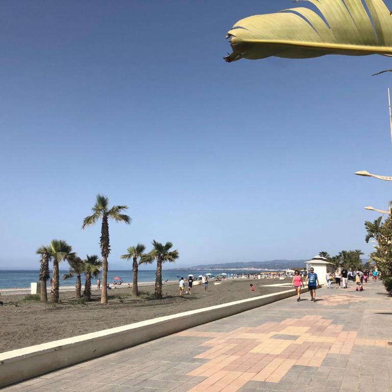 Family Oasis in Torrox, 140qm Privat Terrace, Pool, 5Min from Beach - Apartamento de 2 dormitorios - 23