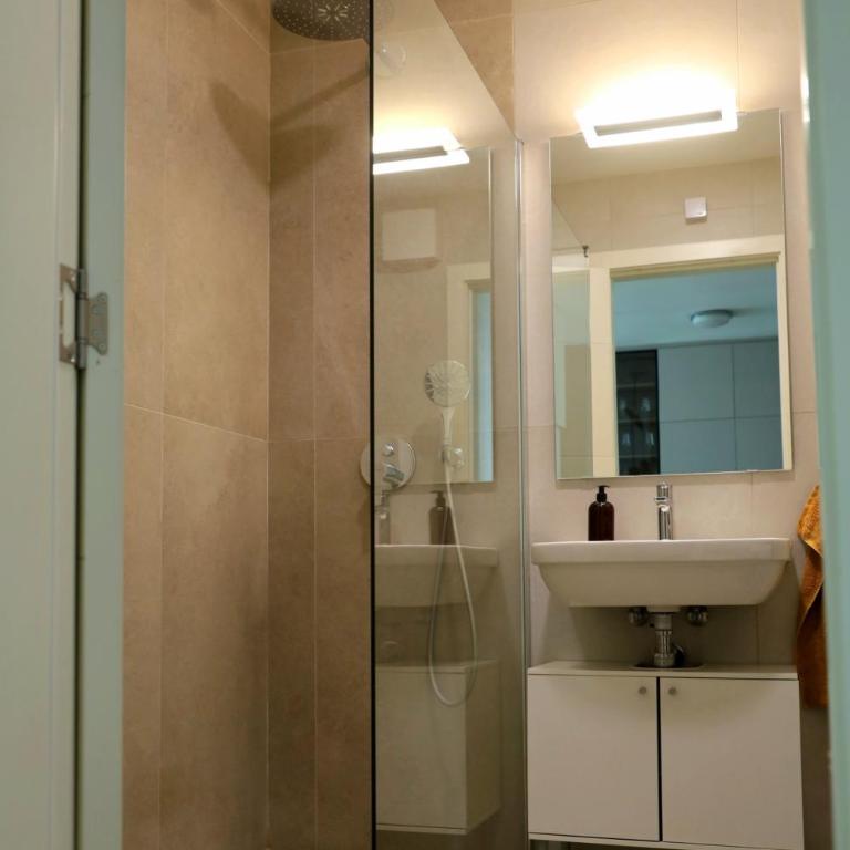 W65 ElegantStay II - One-Bedroom Apartment - 26