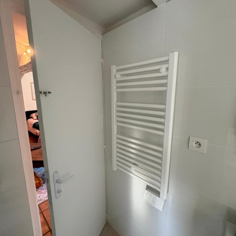 Studio Provençal au centre-ville de Vienne - Appartement 1 Chambre - 6