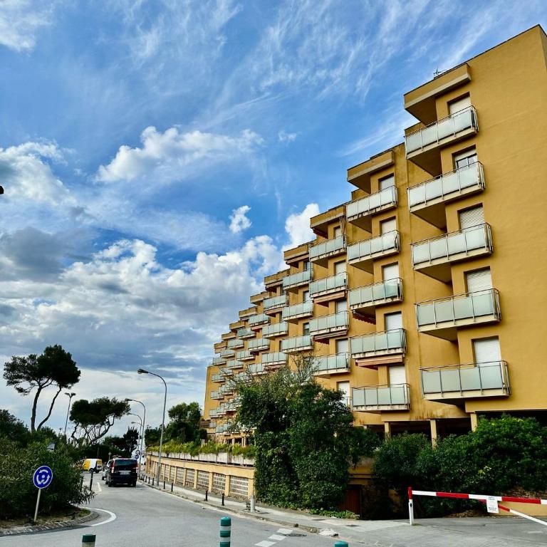 Canyelles Beach Apartment - Two-Bedroom Apartment - 14