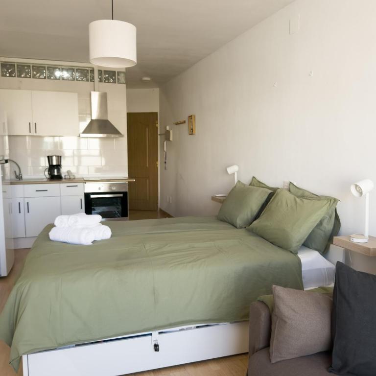 Modern & Bright Studio in the Heart of Nerja - Estudio con vistas a las montañas - 6