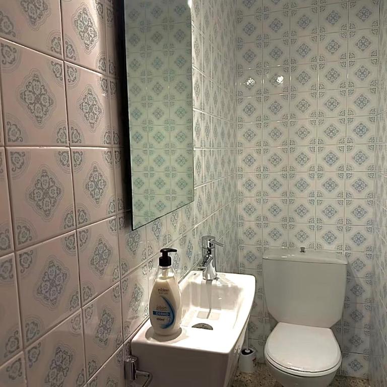 Canyelles Beach Apartment - Two-Bedroom Apartment - 11