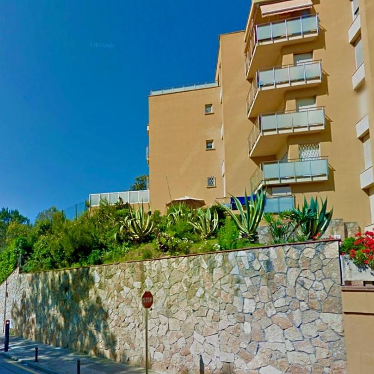 Canyelles Beach Apartment - Two-Bedroom Apartment - 15