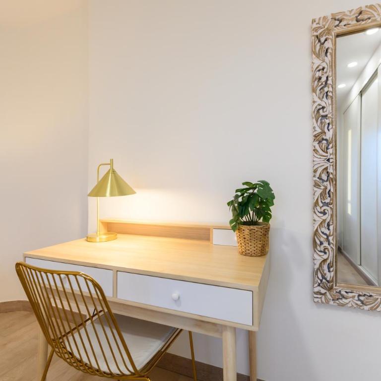 ABR1710B - Amplio piso de Lujo 2 dormitorios, ambos con terraza y 2 baños - Alquiler temporal - Two-Bedroom Apartment - 13