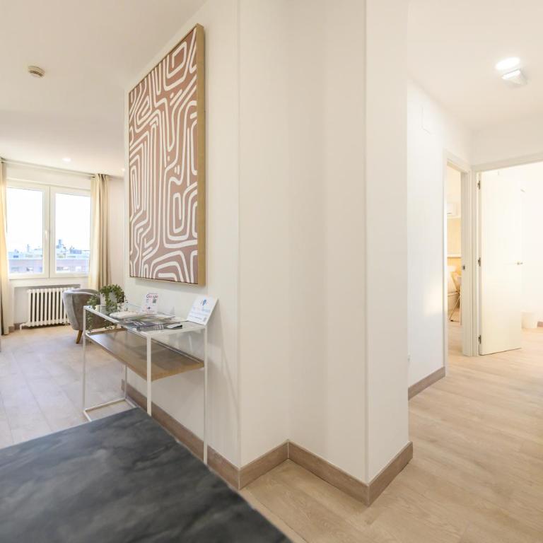 ABR1710B - Amplio piso de Lujo 2 dormitorios, ambos con terraza y 2 baños - Alquiler temporal - Two-Bedroom Apartment - 41