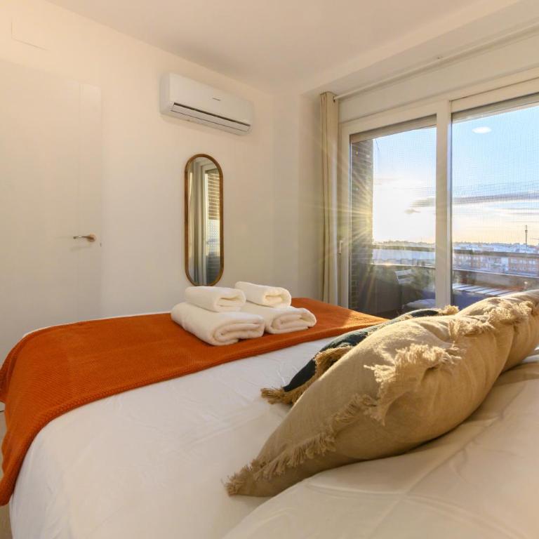 ABR1710B - Amplio piso de Lujo 2 dormitorios, ambos con terraza y 2 baños - Alquiler temporal - Two-Bedroom Apartment - 31
