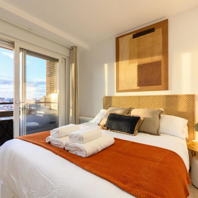 ABR1710B - Amplio piso de Lujo 2 dormitorios, ambos con terraza y 2 baños - Alquiler temporal - Two-Bedroom Apartment - 27
