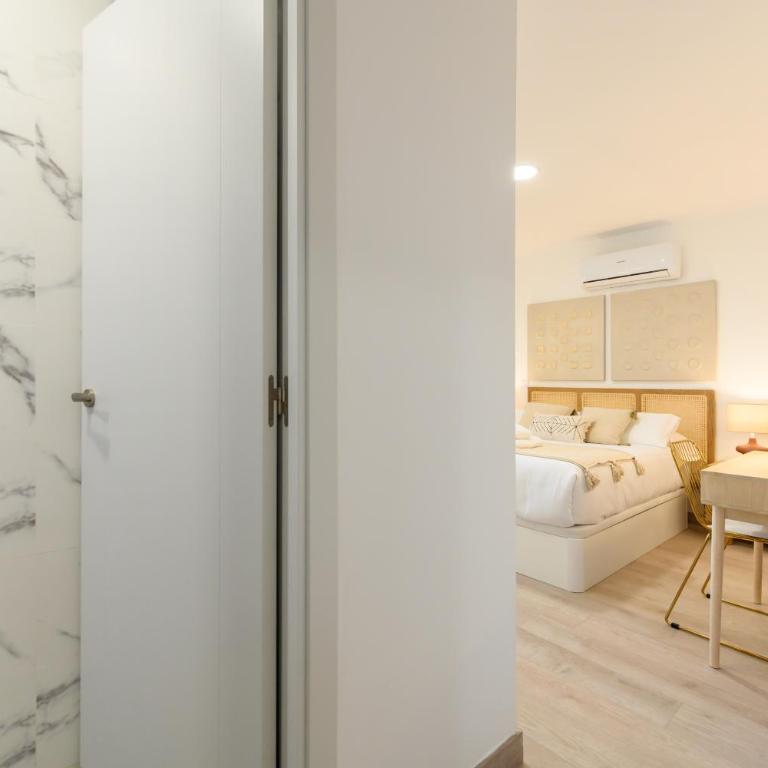 ABR1710B - Amplio piso de Lujo 2 dormitorios, ambos con terraza y 2 baños - Alquiler temporal - Two-Bedroom Apartment - 35