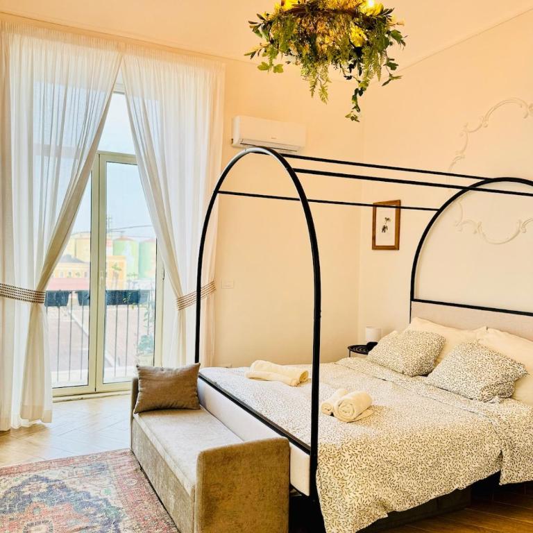 Sunrise Sea-View 'Artpartment' with 3 Balconies - One-Bedroom Apartment - 1
