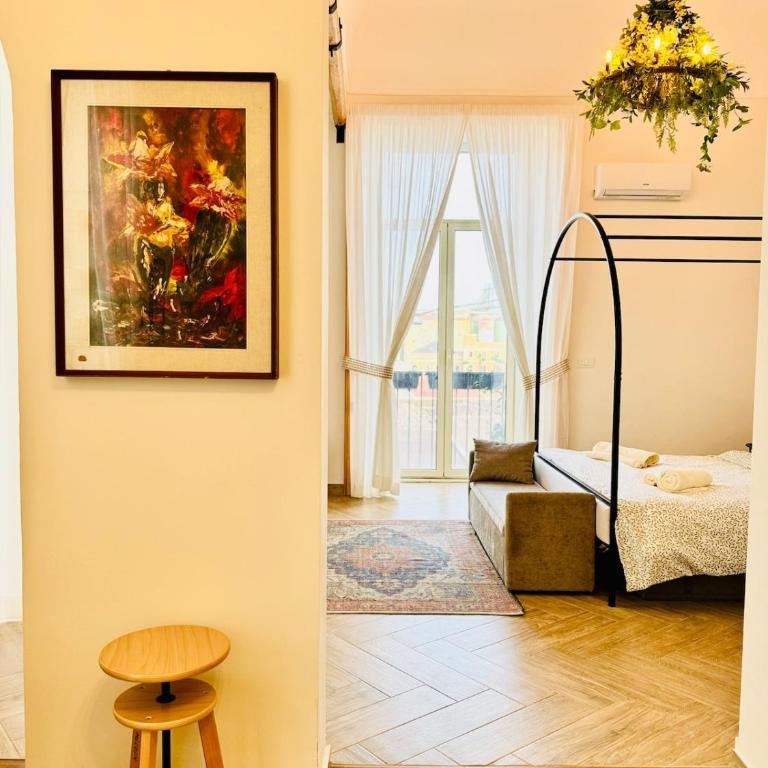 Sunrise Sea-View 'Artpartment' with 3 Balconies - One-Bedroom Apartment - 12