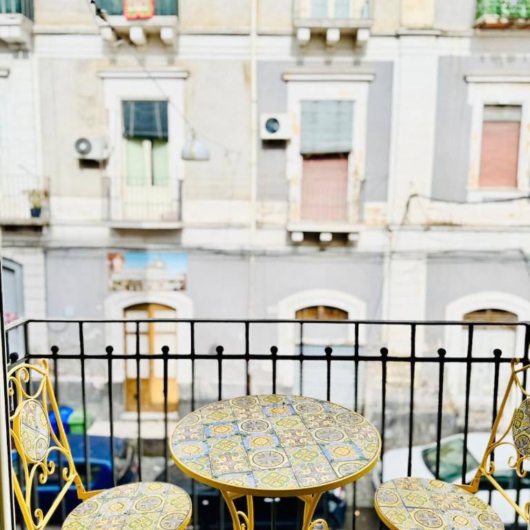 Sunrise Sea-View 'Artpartment' with 3 Balconies - One-Bedroom Apartment - 15