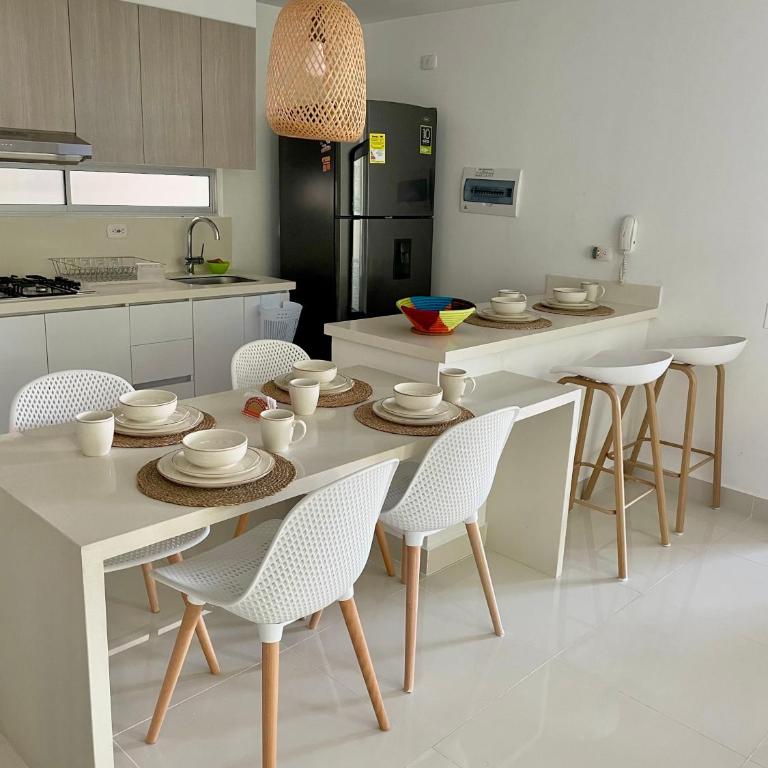 Moderno apartamento amoblado via Ricaurte-Girardot - Apartamento de 3 dormitorios - 5