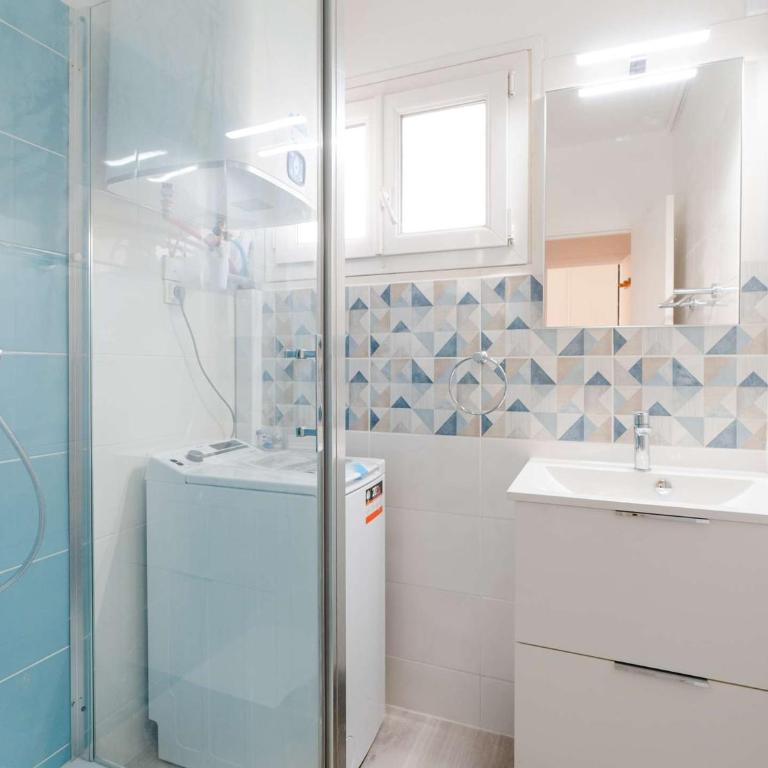 T2 climatisé avec WIFI, proche plage, parking privé, rénové 2023, terrasse, animaux non admis - FR-1-409-225 - Apartamento - 9
