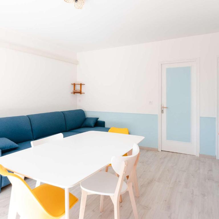 T2 climatisé avec WIFI, proche plage, parking privé, rénové 2023, terrasse, animaux non admis - FR-1-409-225 - Apartamento - 12