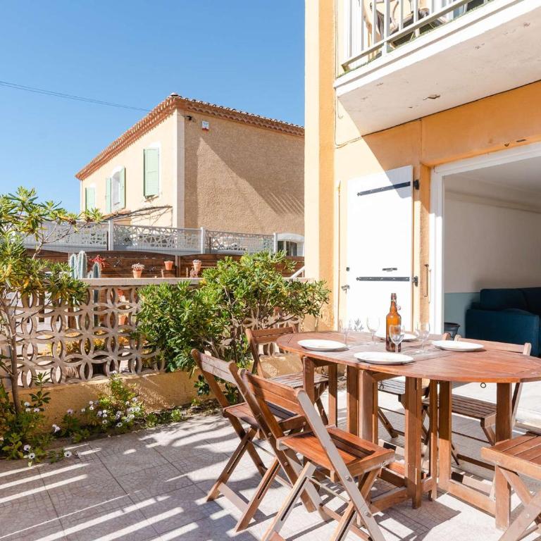T2 climatisé avec WIFI, proche plage, parking privé, rénové 2023, terrasse, animaux non admis - FR-1-409-225 - Apartamento - 16