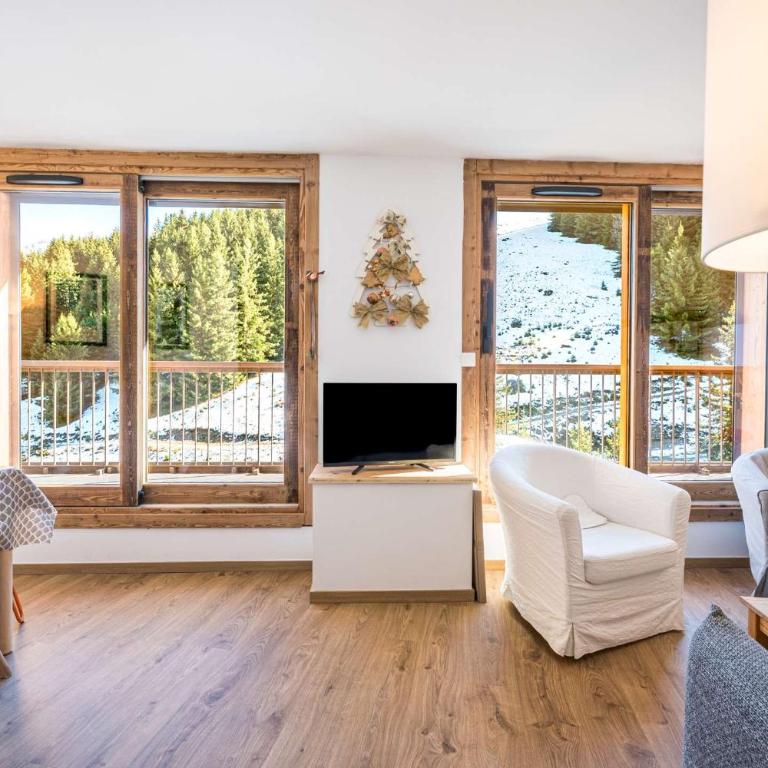 Appartement T3 rénové – 4 personnes – Courchevel Moriond - Two-Bedroom Apartment with Mountain View - 2