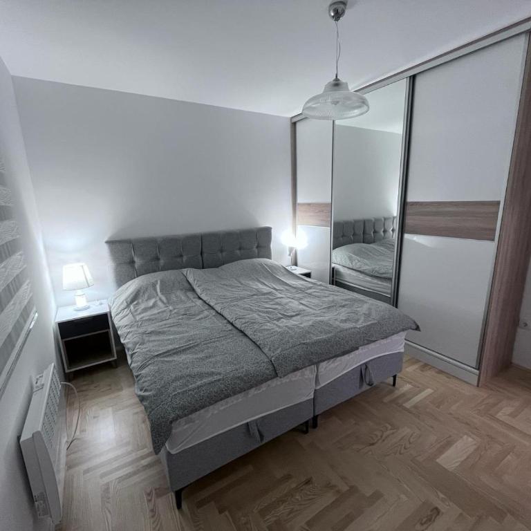 Pale Mountain Stay - Two-Bedroom Apartment - 8