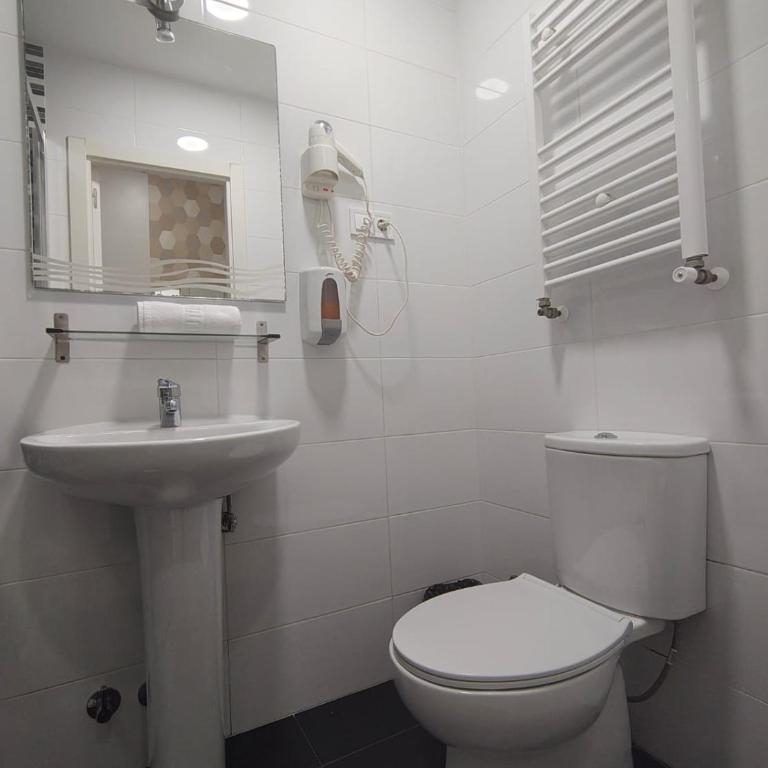 JQC Rooms - Habitación Doble Superior con baño privado - 8