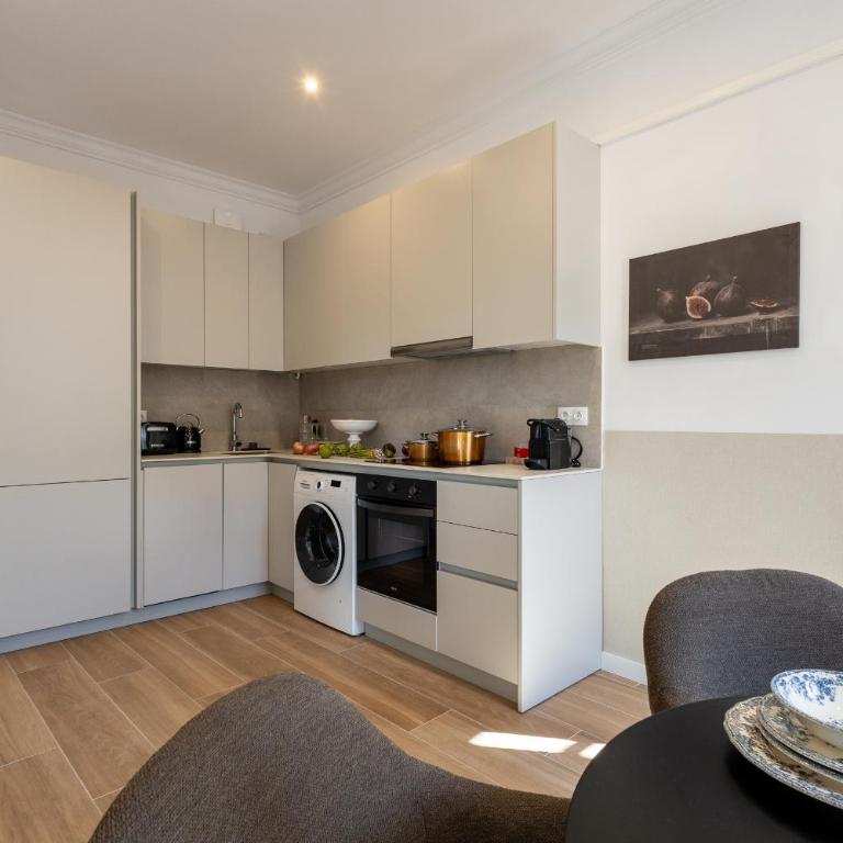 En Ville Boutique Apartments Calabria - Two-Bedroom Deluxe Apartment with Balcony - 4