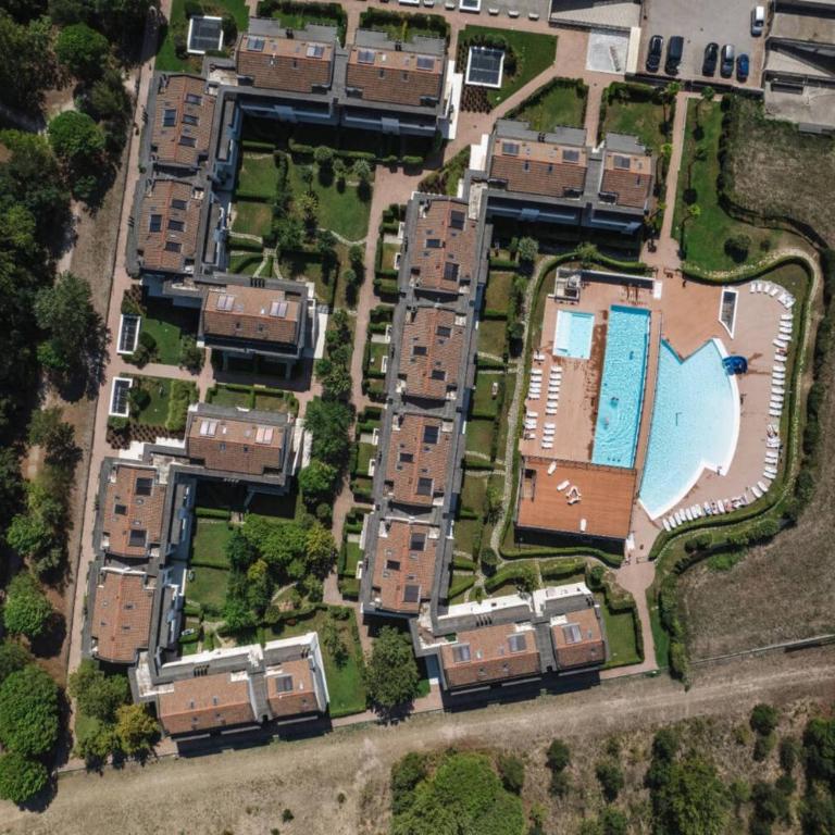 Homely flat with private garden and common pool - Appartamento - 14
