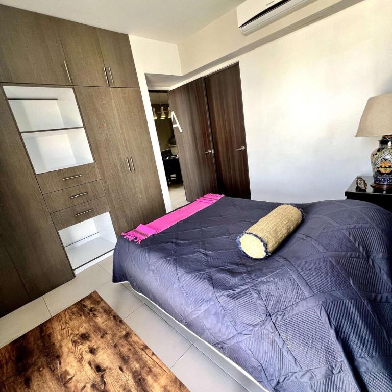 Modern Mexican-style apartment in Monterrey - Three-Bedroom Apartment - 14