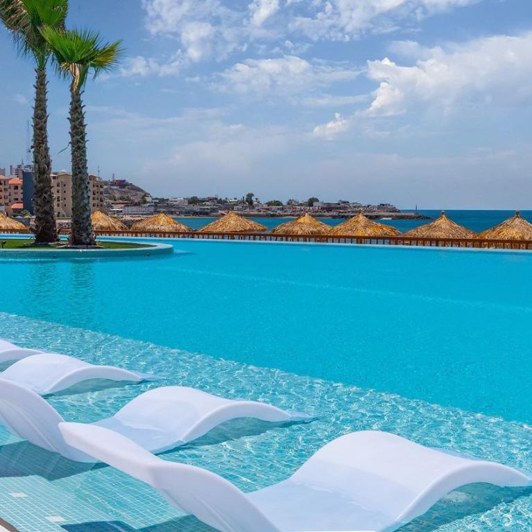 Experience the New Standard of Luxury on the Sea of Cortez - Ferienhaus - 19