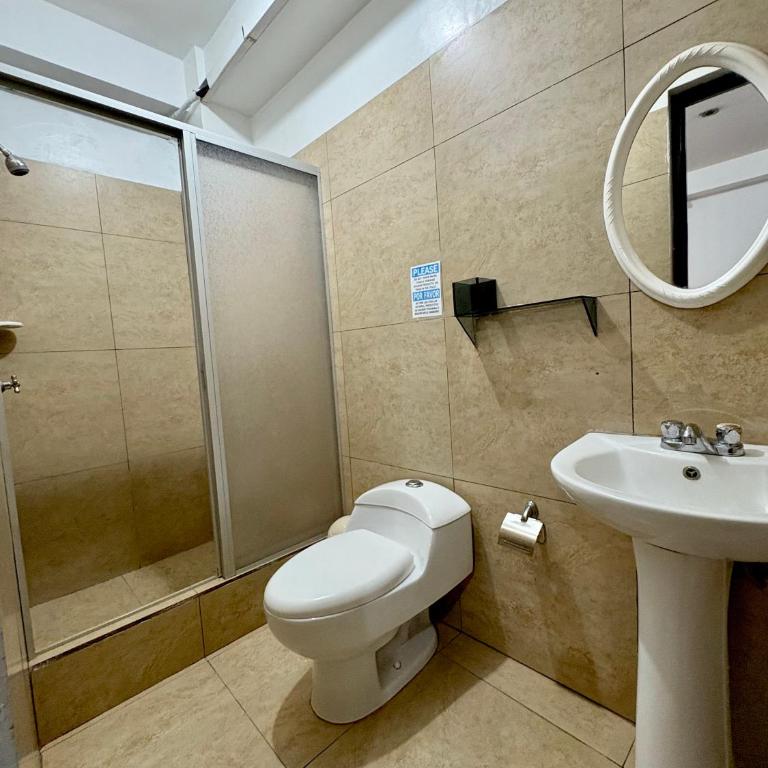 Hotel Luxor Pucallpa - Habitación Triple con baño privado - 2